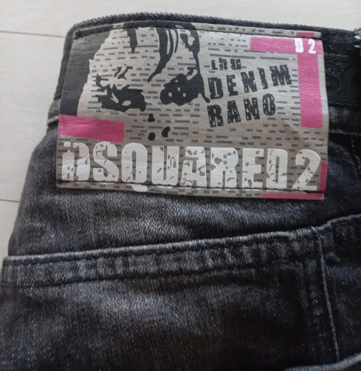 ☆m.s☆DSQUARED2 ブラックデニム 48サイズ DSQUARED2 ディー