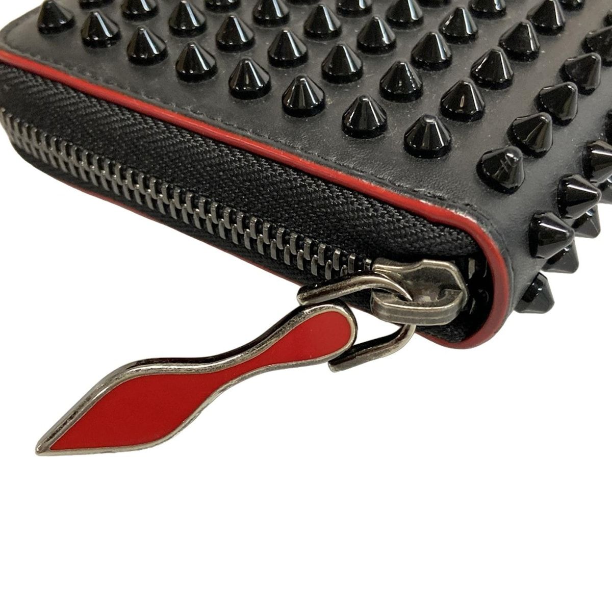 クリスチャンルブタン 長財布 ラウンドファスナー Christian Louboutin 