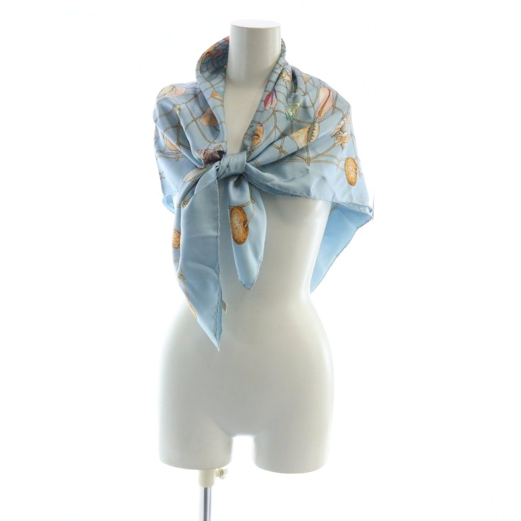 GUCCI グッチ GGロゴ柄 大判スカーフ 青系　インターロッキング GUCCI グッチ GGロゴ柄 大判スカーフ 青系 インターロッキング - メルカリ