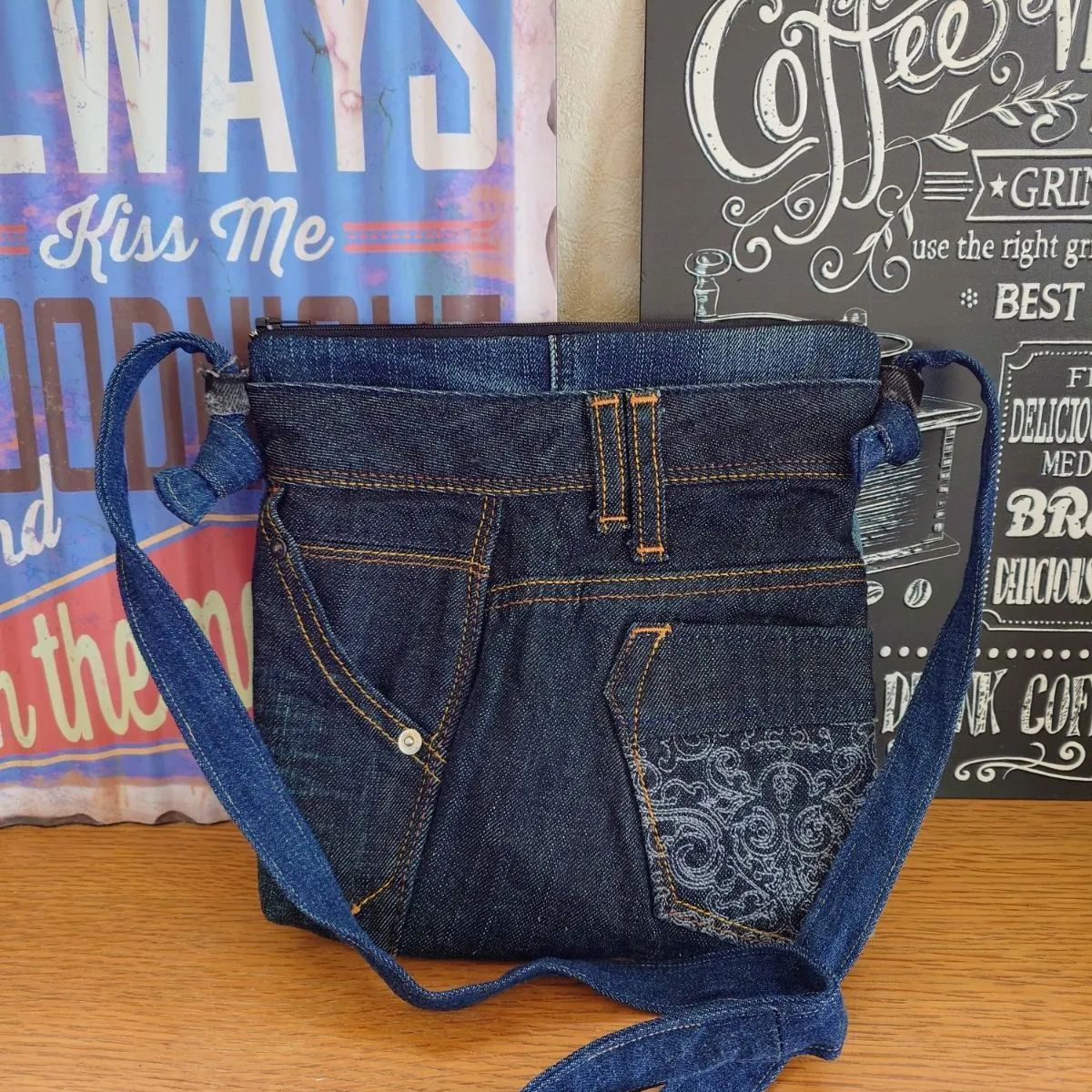 103☆USEDダークデニムリメイク☆サコッシュ☆ポシェット☆ショルダー