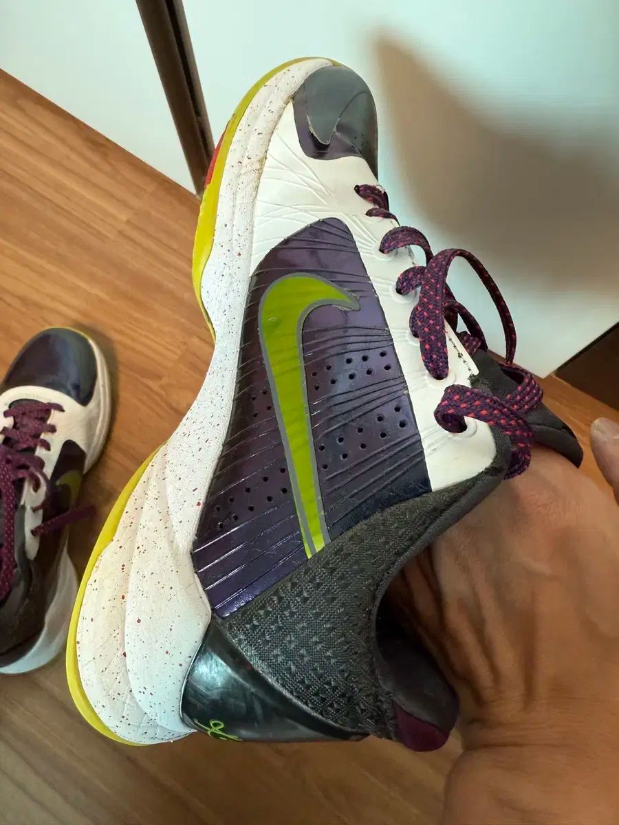 ナイキ コービー5 カオス 255 - メルカリ