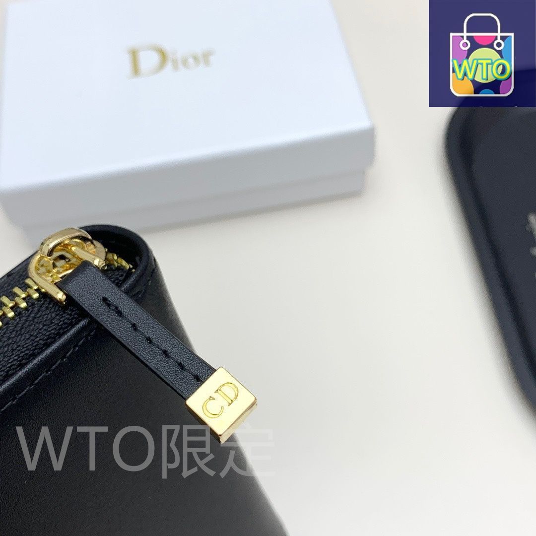 今日特価】Dior ディオール シャイニーレザーカードケース 仕上げ精巧