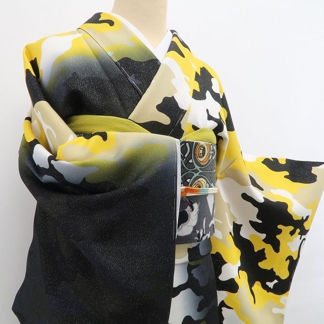❁tomihisa❁新品 ㈱一蔵謹製 迷彩柄 猫 着物 正絹“愛嬌猫で視線を