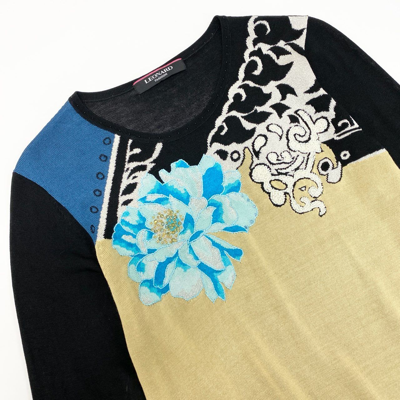 58k22【美品】LEONARD レオナール ラインストーン装飾 ラメ入り シルク