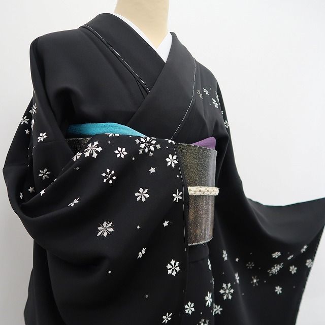❁tomihisa❁新品 総刺繍 雪の結晶 着物 正絹 仕付け糸付 トールサイズ