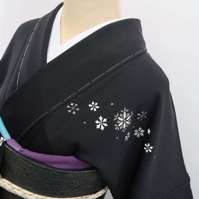 ❁tomihisa❁新品 総刺繍 雪の結晶 着物 正絹 仕付け糸付 トールサイズ