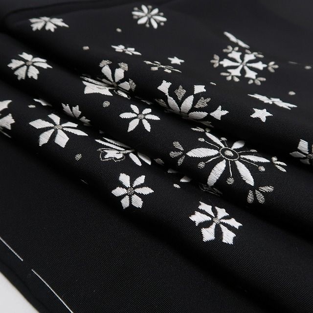 ❁tomihisa❁新品 総刺繍 雪の結晶 着物 正絹 仕付け糸付 トールサイズ