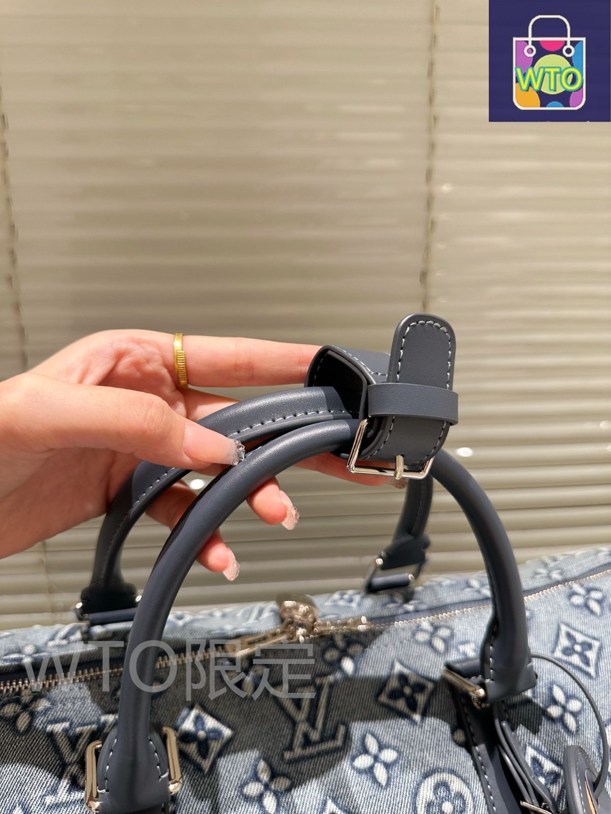 今日特価】Louis Vuitton ルイヴィトン キーポール バンドゥリエ 50