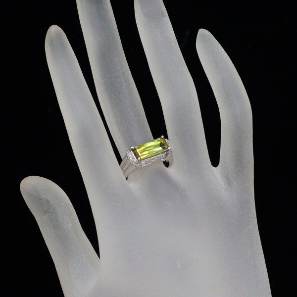 Pt900 スフェーン ダイヤモンド リング 3.69ct D0.15ct - メルカリ