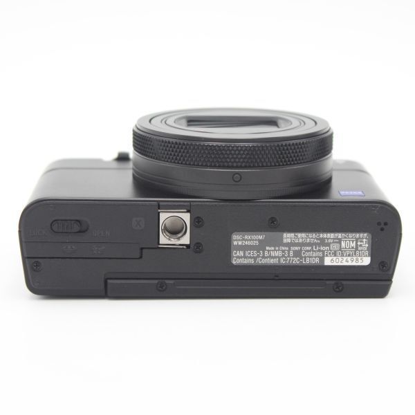 美品 SONY RX100Ⅶ DSC-RX100MG7 シューティンググリップ 部品 ソニーDSC-RX100M7G付属 シューティンググリップ用ブラケット