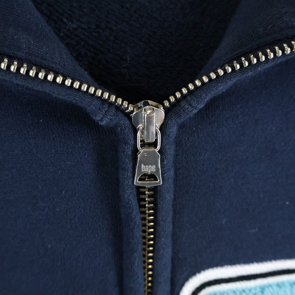 A BATHING APE (アベイシングエイプ) MULTIFONT SSHARK FULLZIP ロゴ