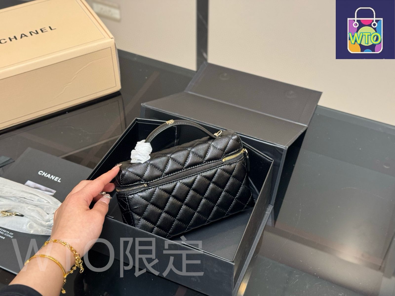 CHANEL♡1回使用♡箱無し♡値下げなし 今日特価】Chanel シャネル ランチボックスホボシリーズ 軽量で実用的