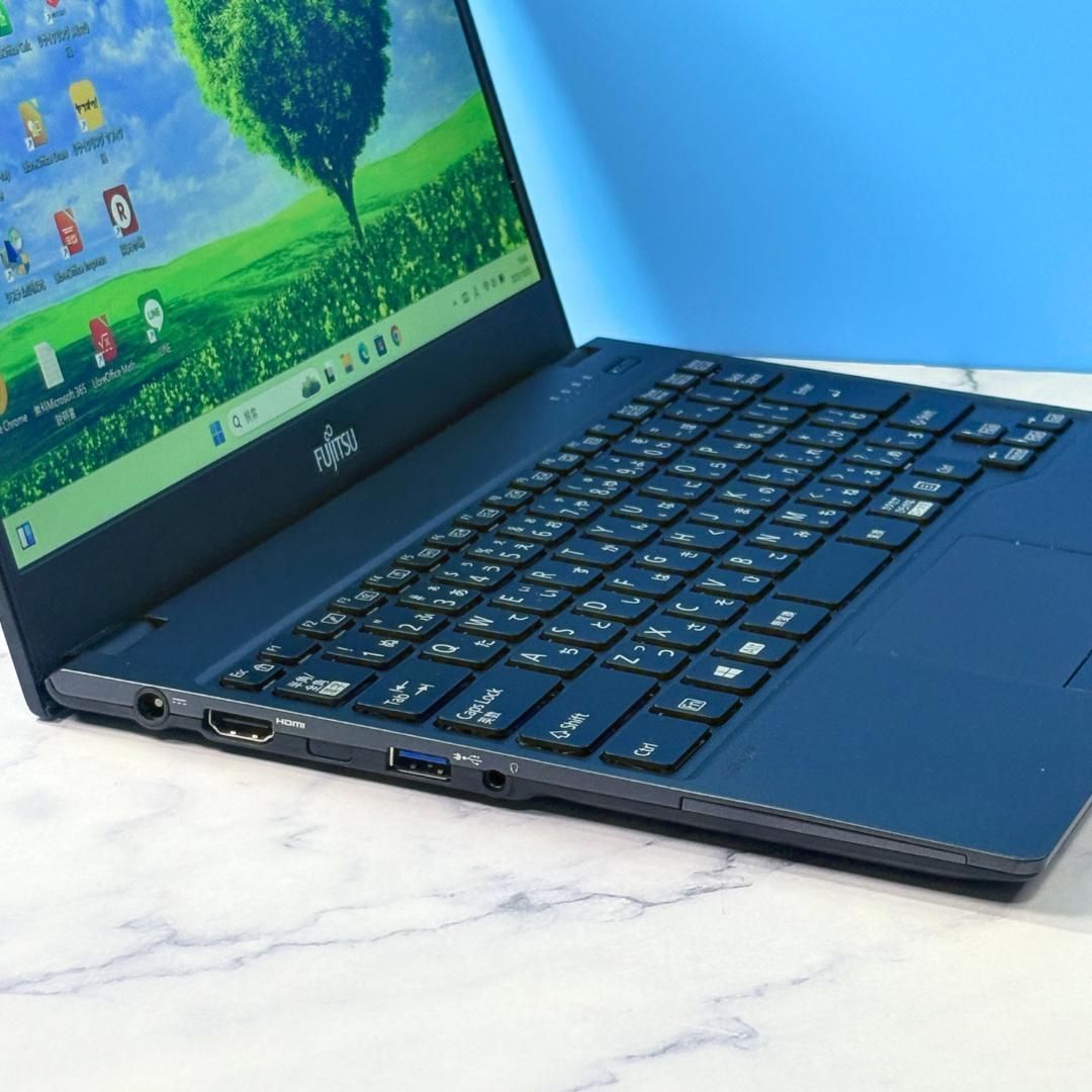 超薄型軽量☆メモリ8GB・SSDで快速・指紋認証・Win11☆ノートパソコン