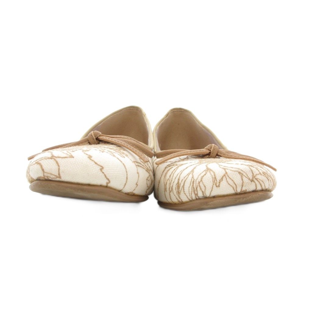 銀座かねまつ パンチングレザーパンプス23cm ホワイト スレンダー 美品 銀座かねまつ GINZA Kanematsu MISS SLENDER パンプス 23cm シューズ