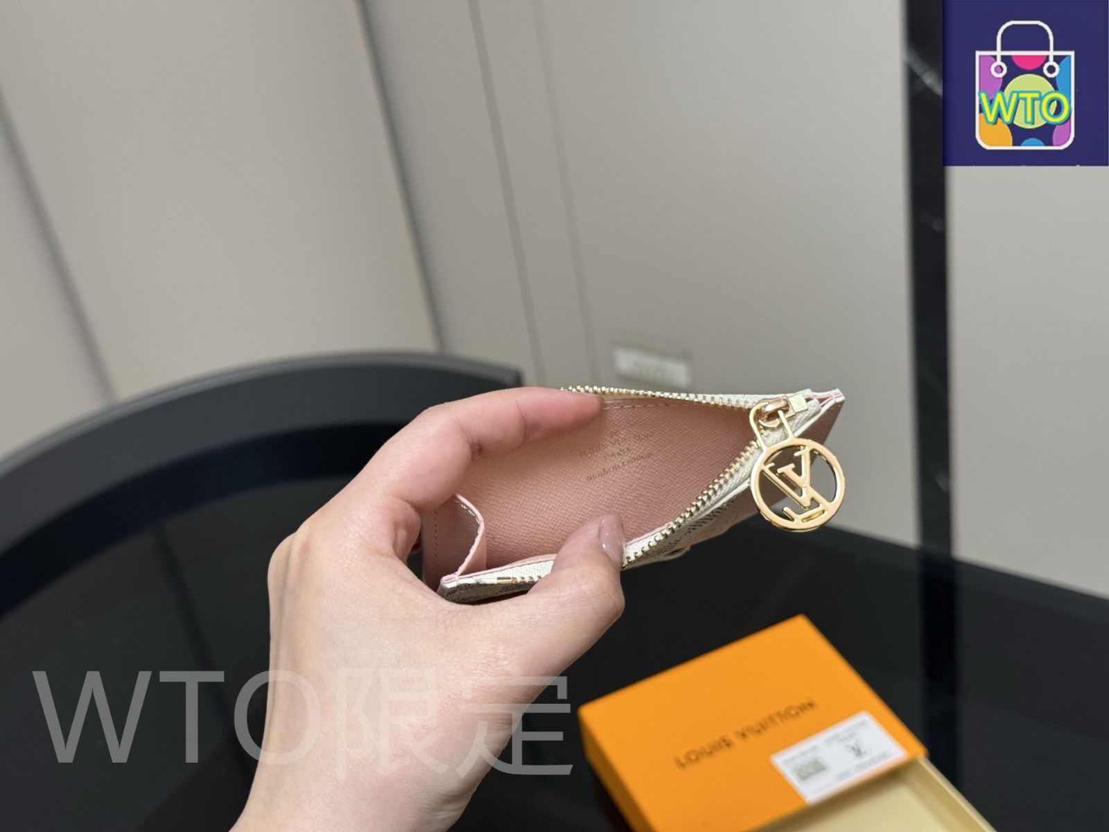 今日特価】Louis Vuitton ルイ・ヴィトン カードケース シリーズ