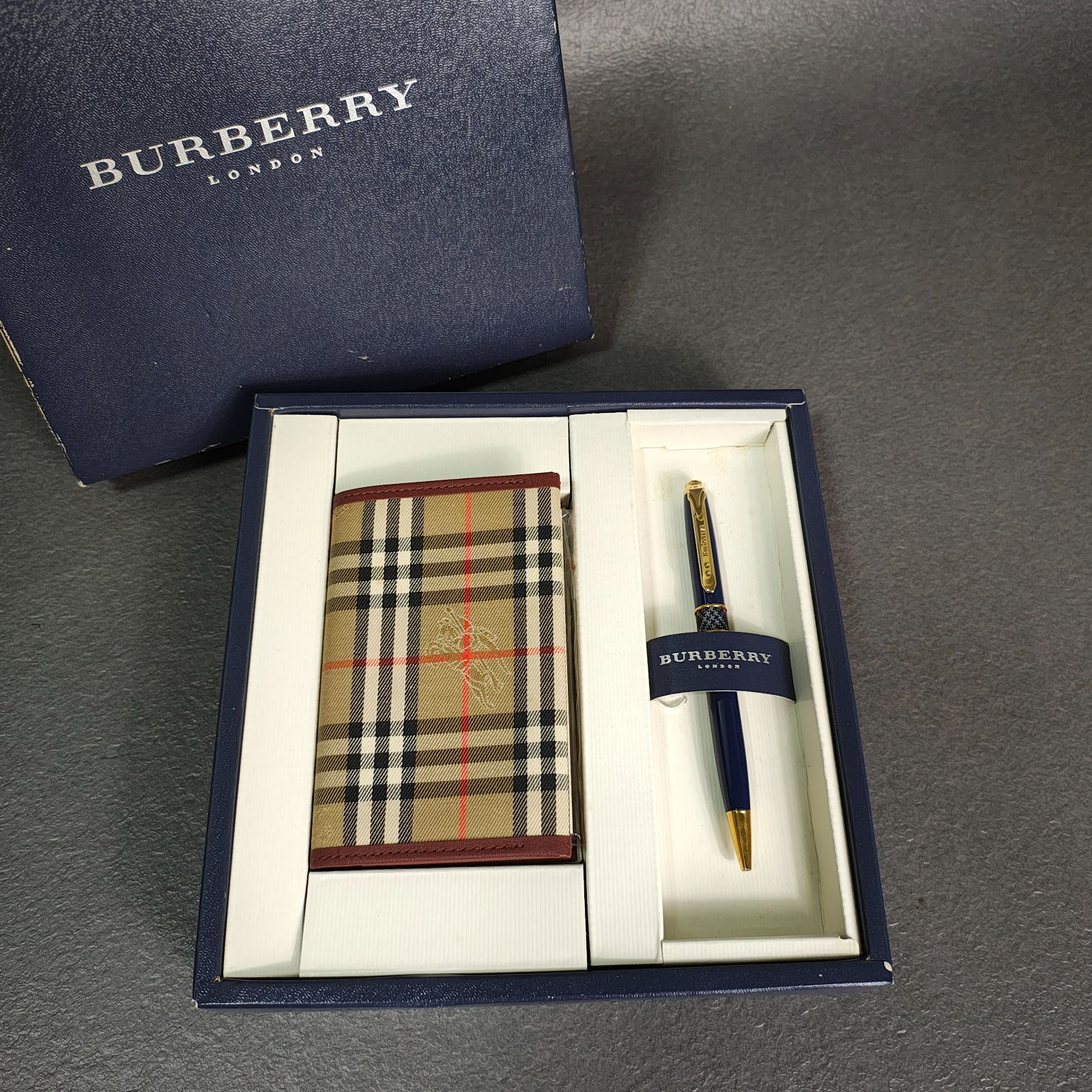 BURBERRY LONDON システム手帳 名刺入れ ボールペン セット ノバ 