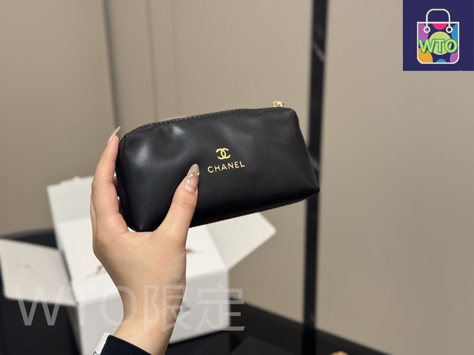 今日特価】Chanel シャネル 新作金属製バッグ 折りたたみボックス付き