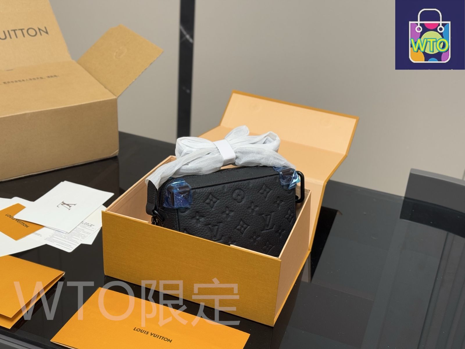 今日特価】Louis Vuitton ルイ・ヴィトン ミニソフトトランク 明るく