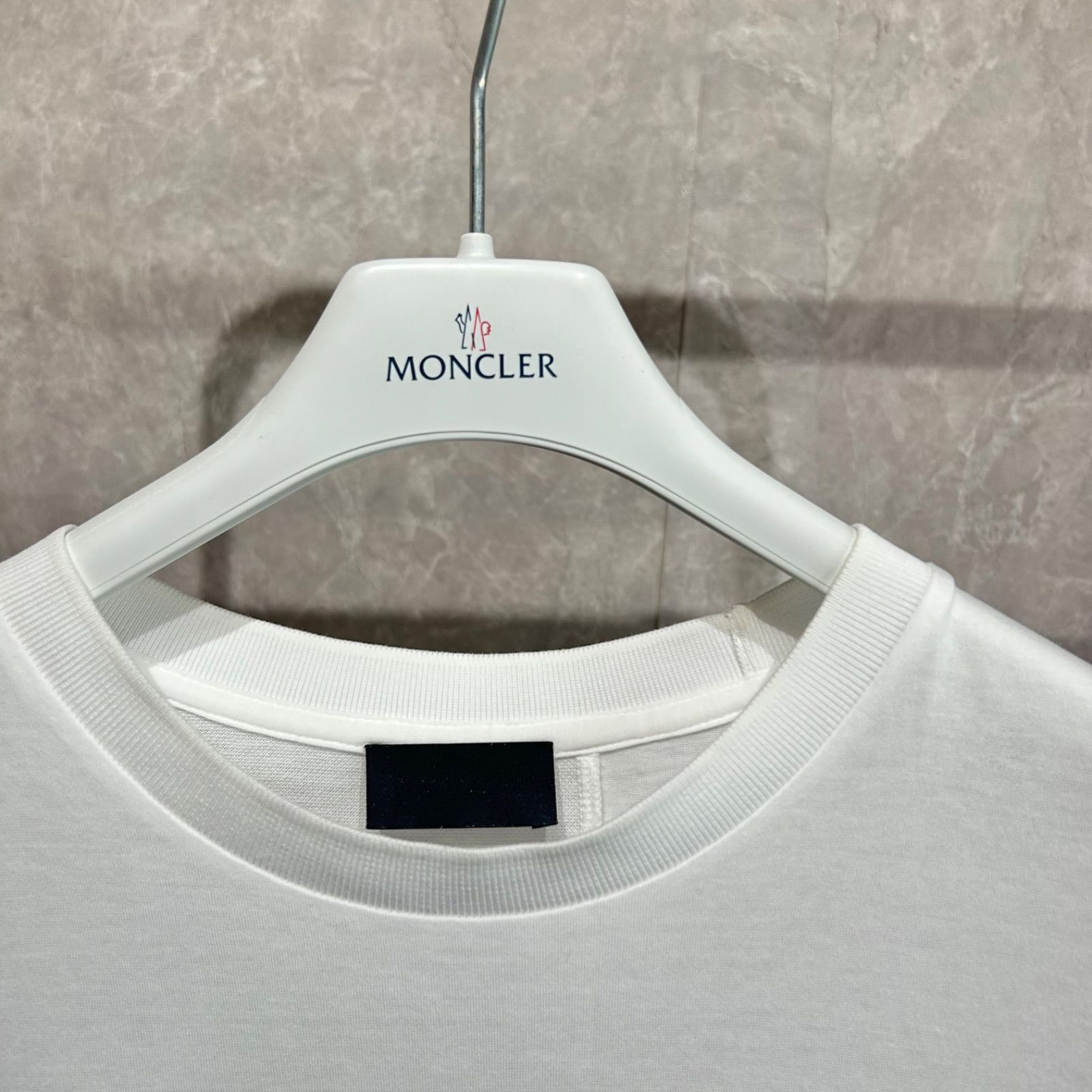 新品 完売品MONCLER ロゴワッペン ホワイトロゴ 半袖Tシャツ MONCLER - ☆希少☆ MONCLER Wワッペン ホワイト 半袖Tシャツ