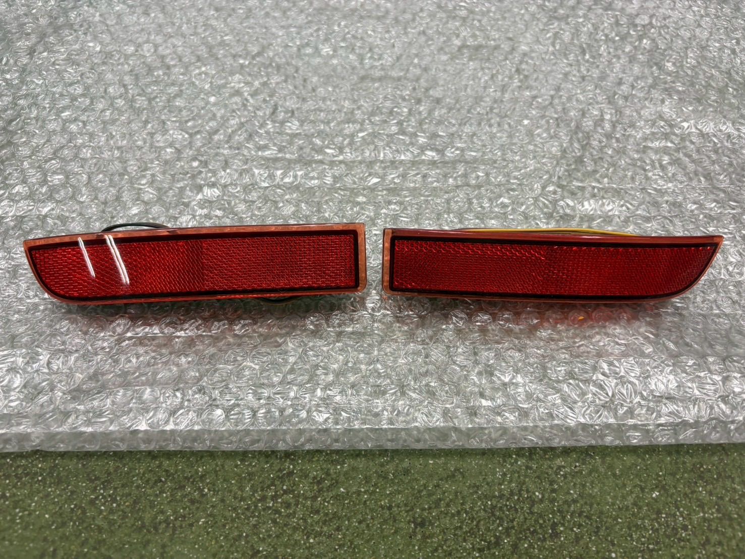 ヴァレンティ LEDリアバンパーリフレクター 30アルファード ゆうや様