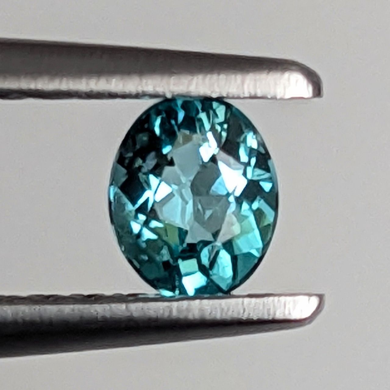 パライバトルマリン ブラジル・バターリャ産【0.20ct】D94 - メルカリ