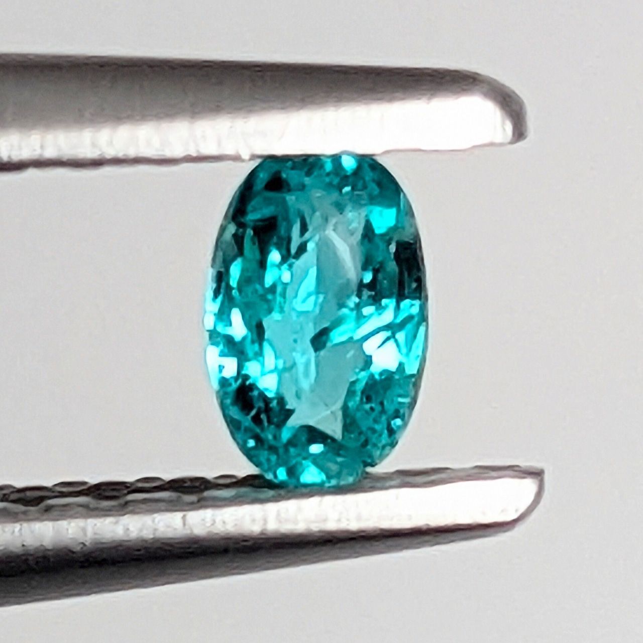 パライバトルマリン ブラジル・バターリャ産【0.11ct】D97 - メルカリ