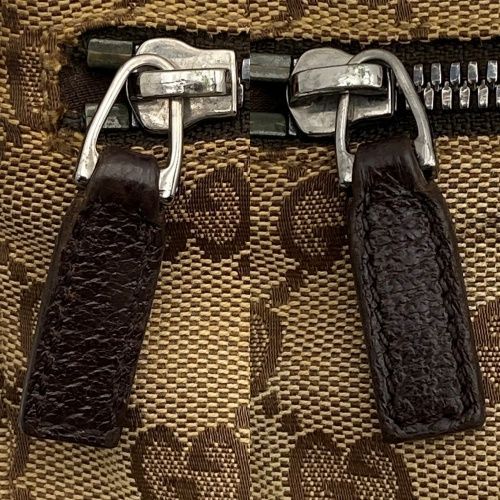 美品✨ グッチ　ボディバック　キャンバス　GGシェリー　金具　ロゴ GUCCI （グッチ）ボディバッグ GG キャンバス レザー シェリーライン