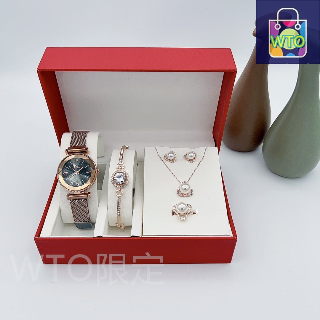 今日特価】Dior ディオール ダイヤモンドリングと星空マザーオパールの