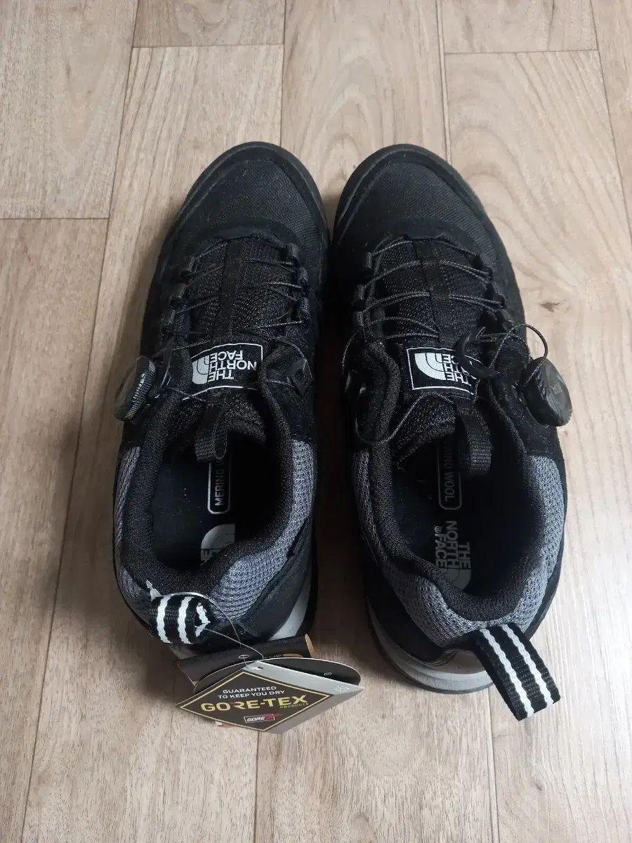 ザノースフェイス ゴアテックス 登山靴 ブラック 270