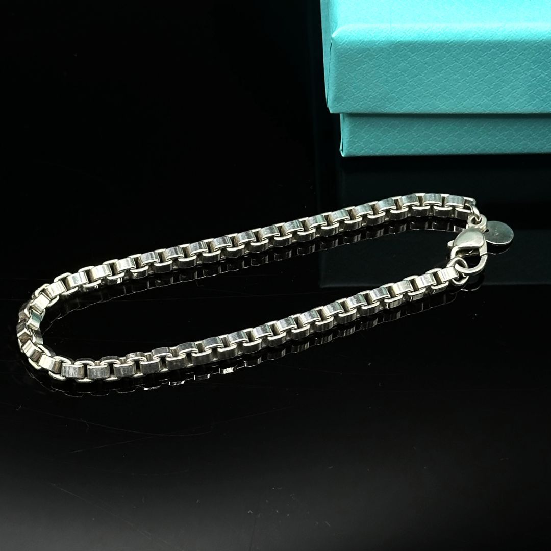 【美品】Tiffany & Co ベネチアン ブレスレット SV925 美品】Tiffany & Co ベネチアン ブレスレット SV925 - メルカリ