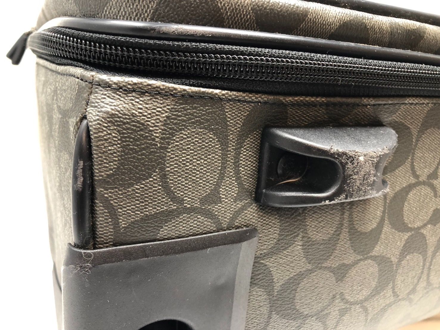 キャリーケース