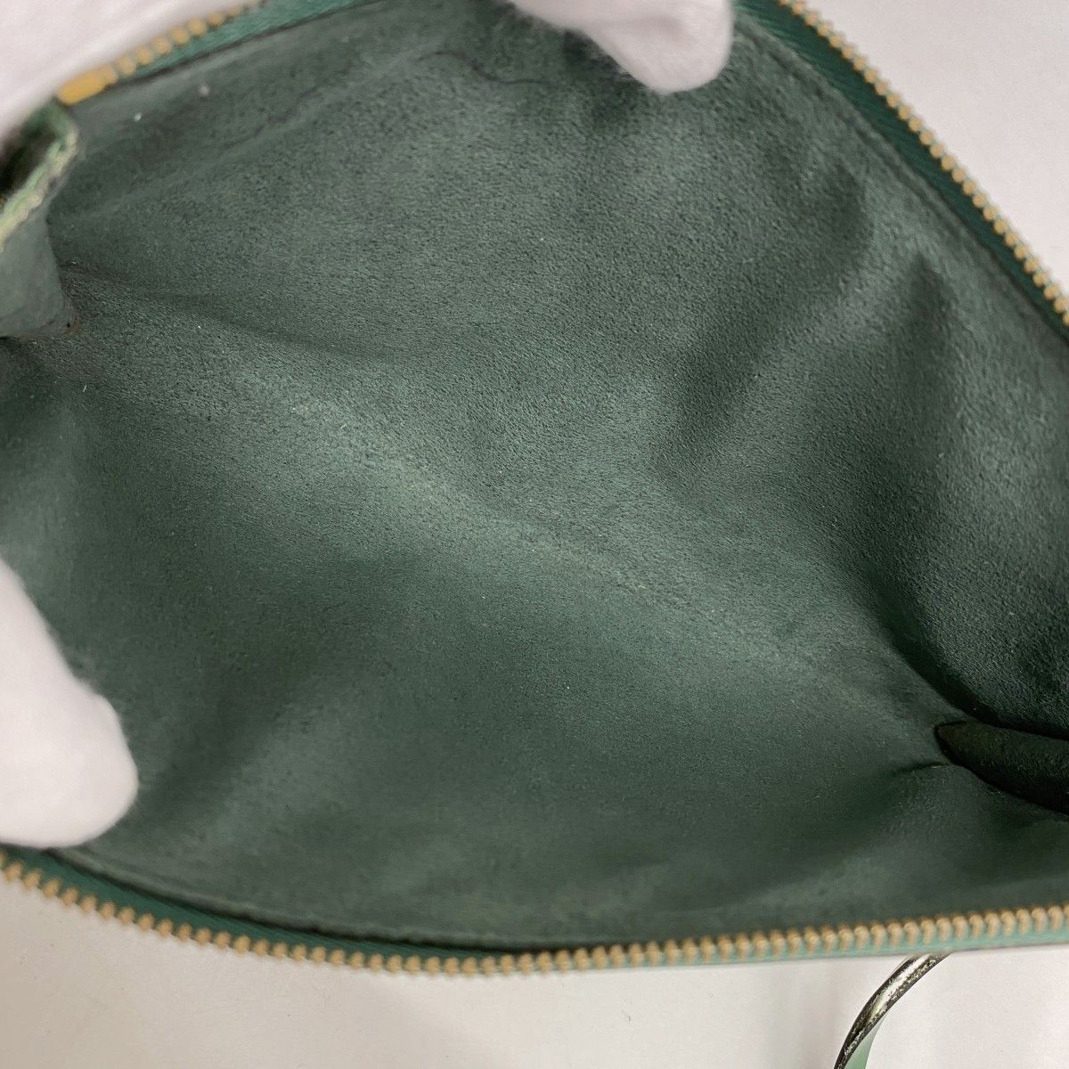 ルイヴィトン M52994 エピ ポシェット アクセソワール ポーチ グリーン ルイヴィトン M52994 エピ ポシェット アクセソワール ポーチ グリーン