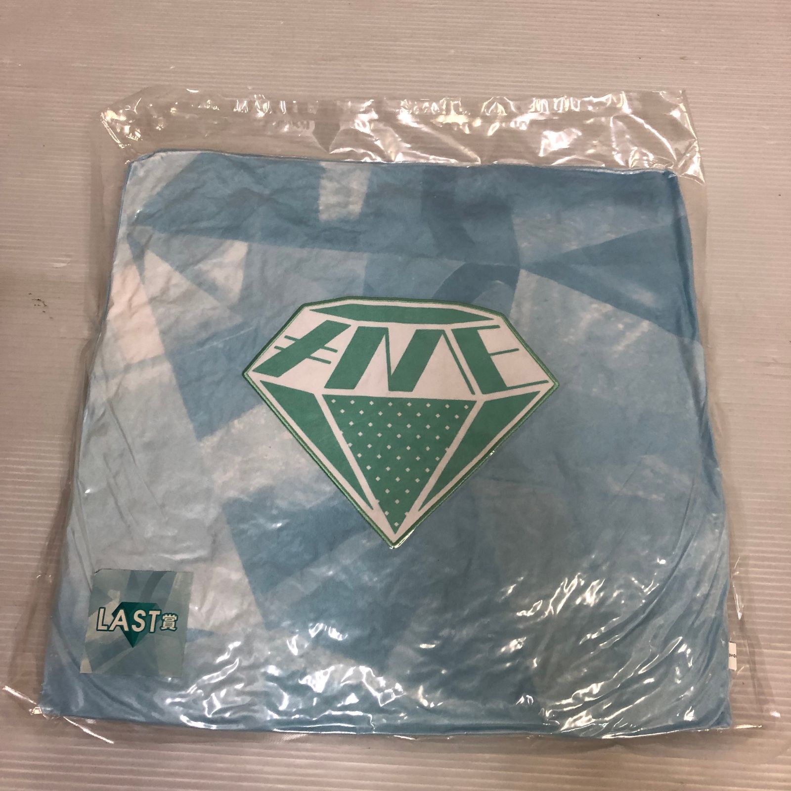 ≠ME ノットイコールミー くじ LAST 賞 刺繍BIGクッション 未開封品