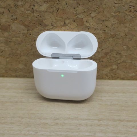未使用品 Apple AirPods 4 MXP63J/A - メルカリ