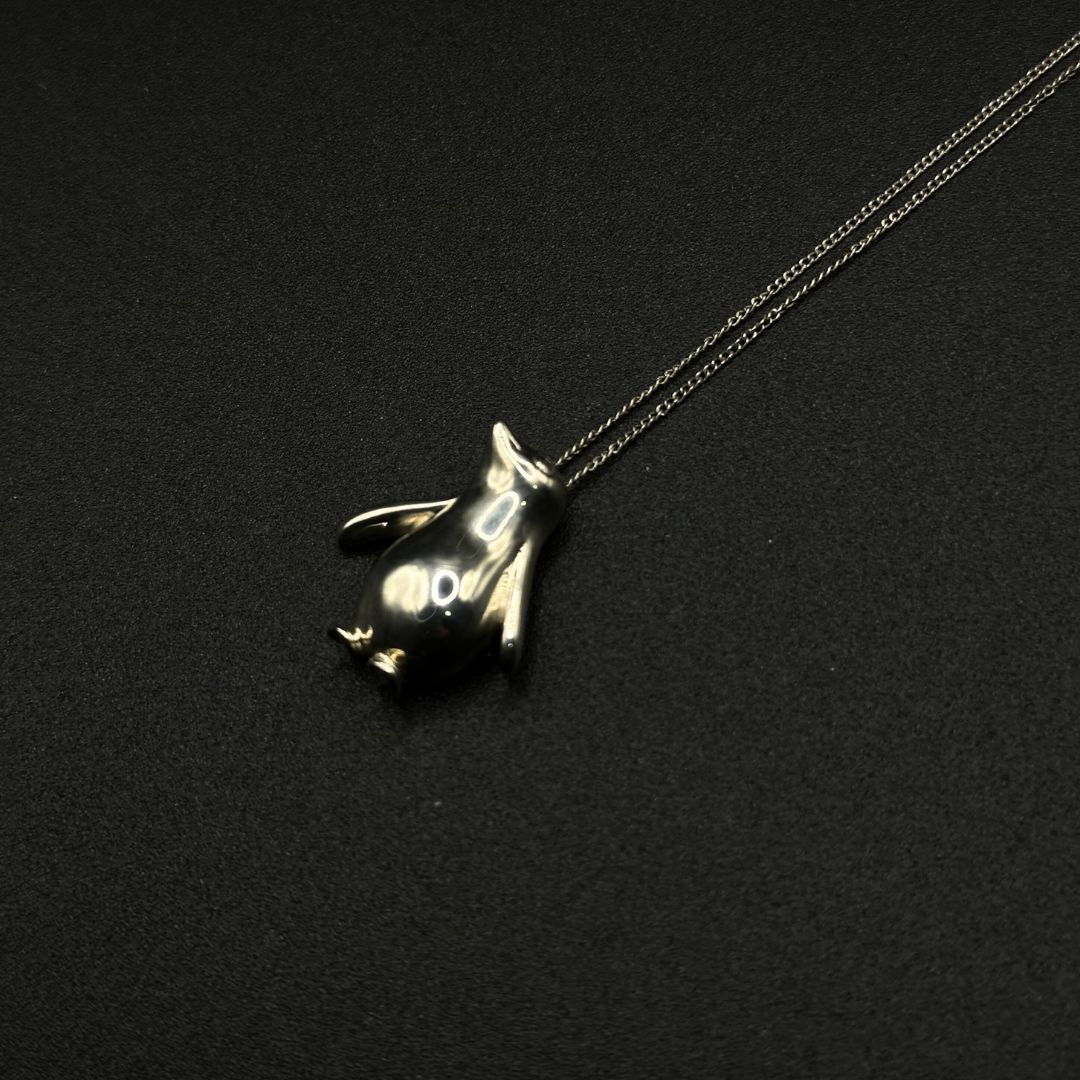 美品】Tiffany & Co ペンギン ネックレス SV925 ペンダント - メルカリ