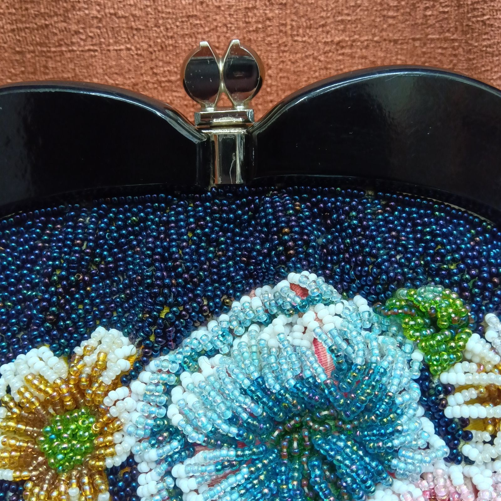 多少訳あり🔴 昭和レトロ 希少レア 🔷 総柄 ビーズ刺繍バッグ ／ 豪華