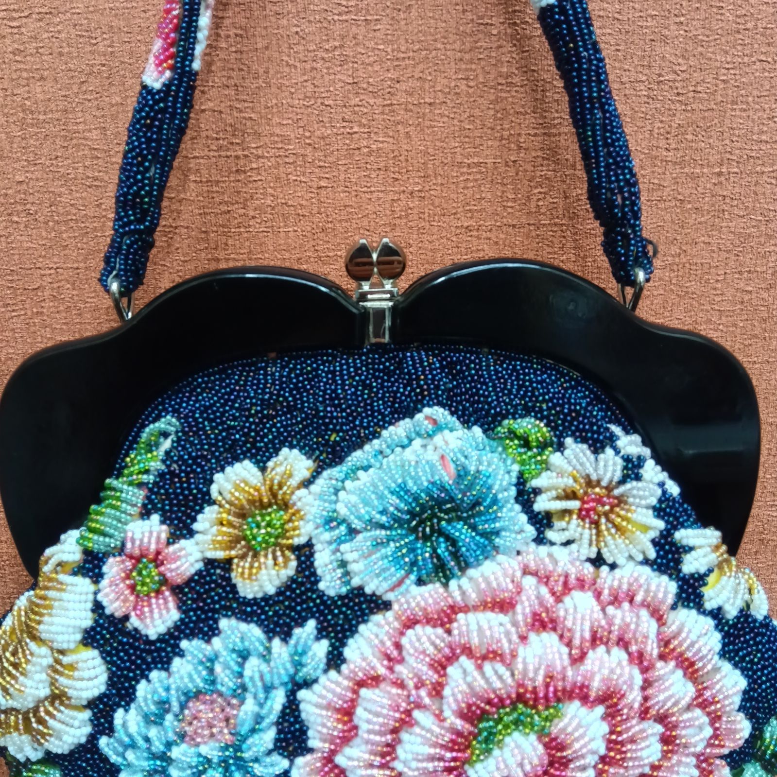 多少訳あり🔴 昭和レトロ 希少レア 🔷 総柄 ビーズ刺繍バッグ ／ 豪華