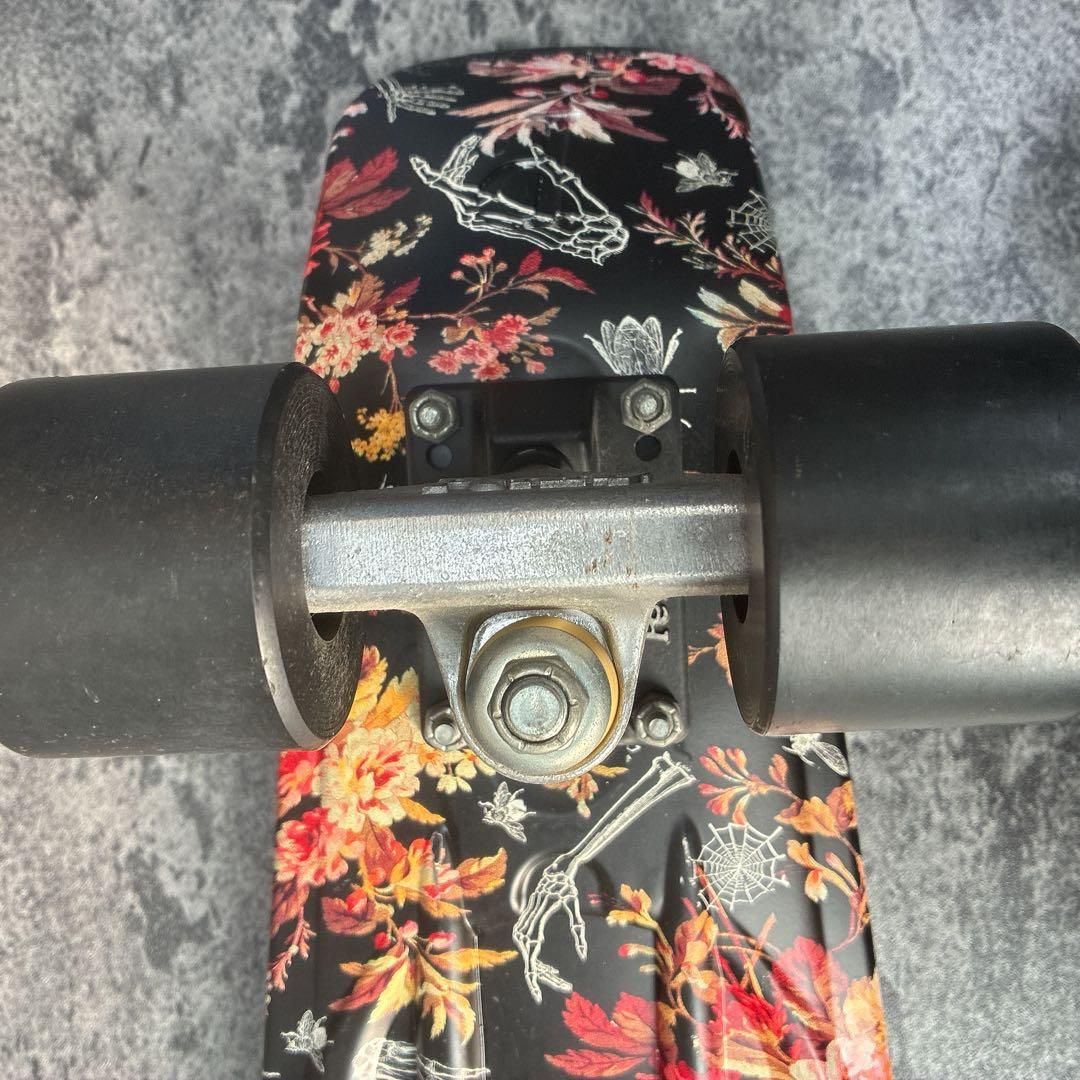 限定デザイン】Penny floral スケートボード 22inch
