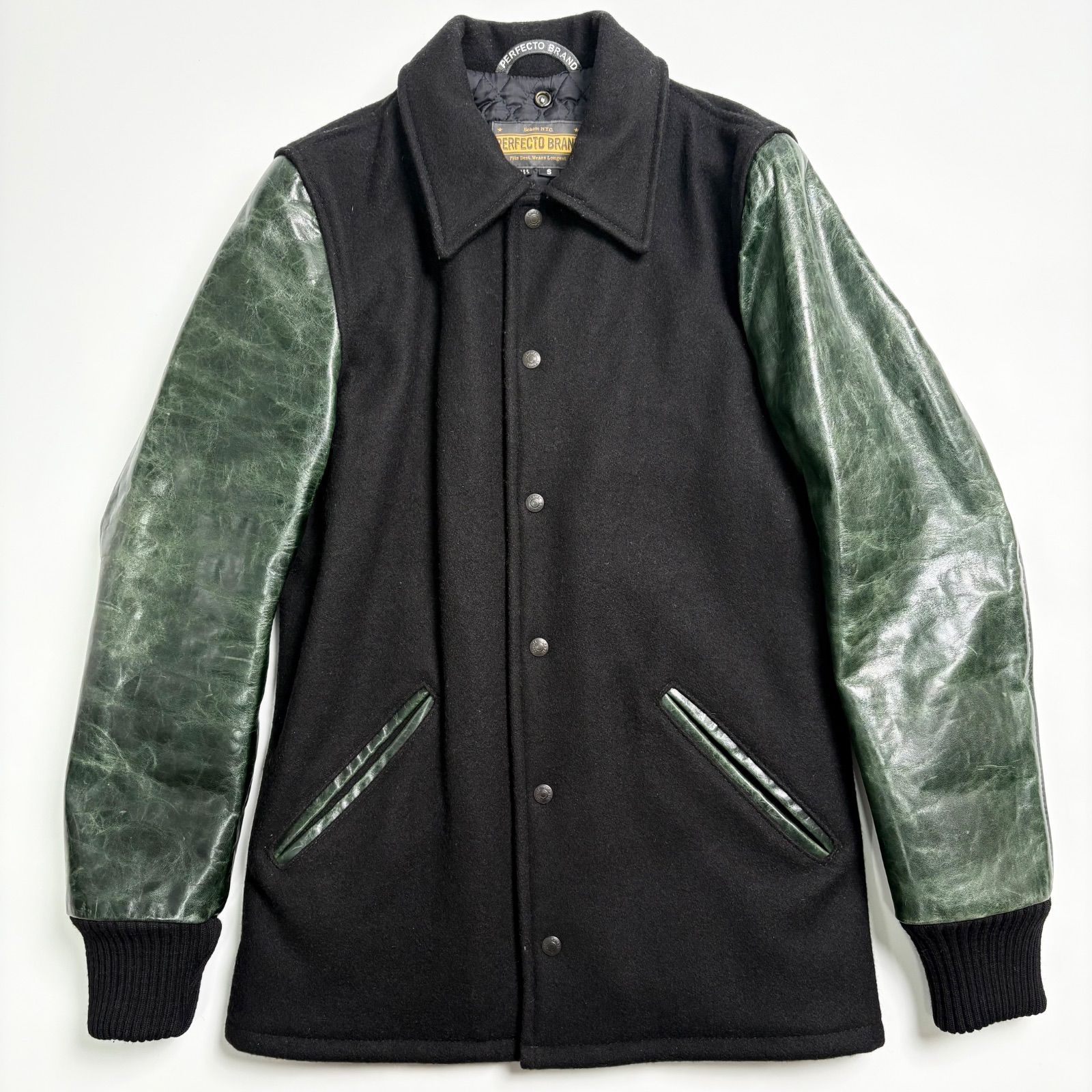 米国製】schott 袖レザー スタジャン 黒 x 緑 S - メルカリ