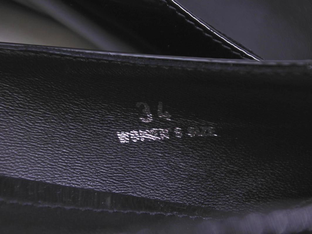 箱付き美品✨TOD'S　ケイト　エナメルフラットパンプス　黒　チェーン　35.5 極美品✨TOD'S ケイト エナメル フラットパンプス チェーン 22.5cm