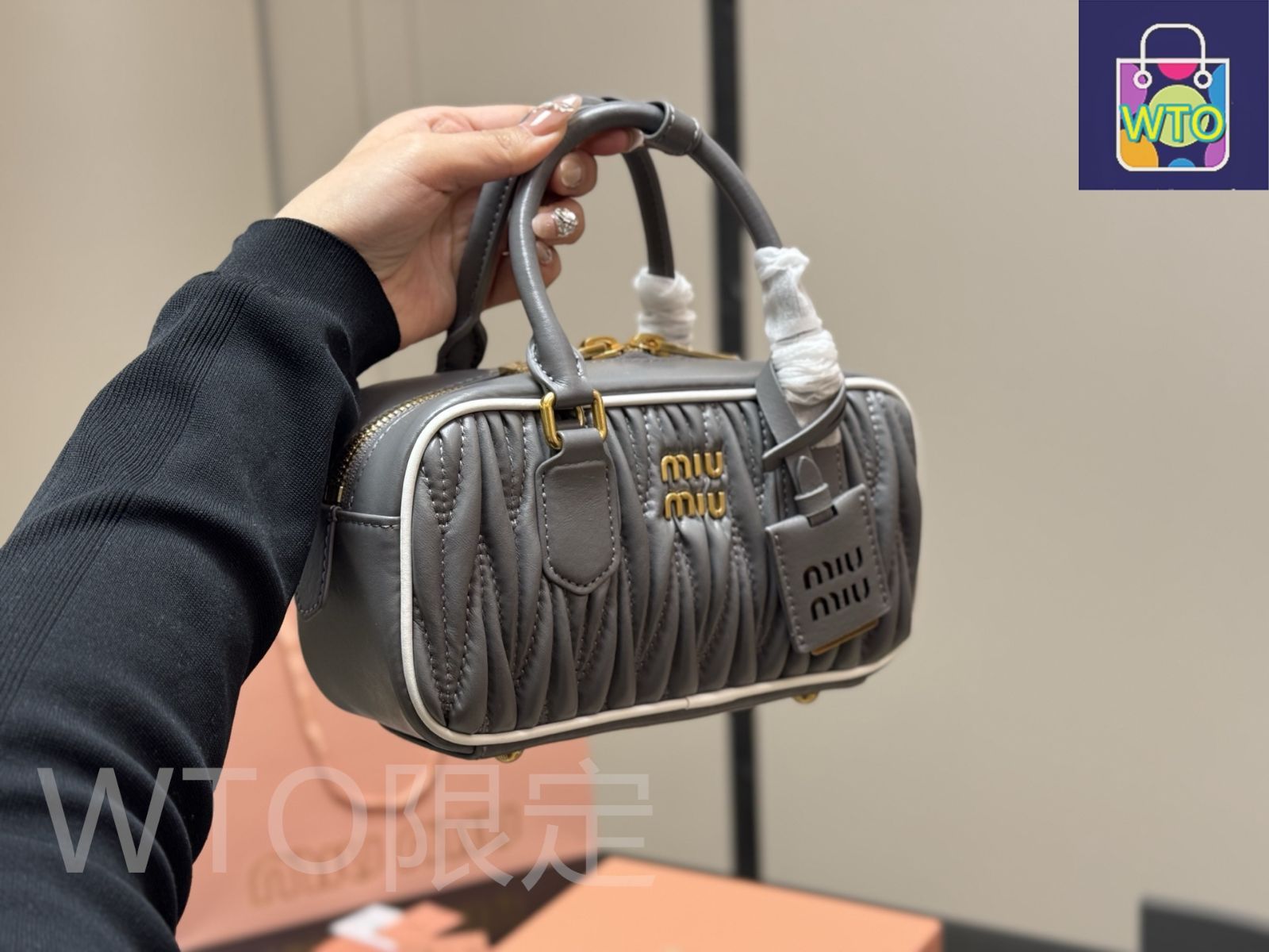今日特価】Miu Miu Bowling Bag ミュウミュウ ボウリング バッグ-WTO