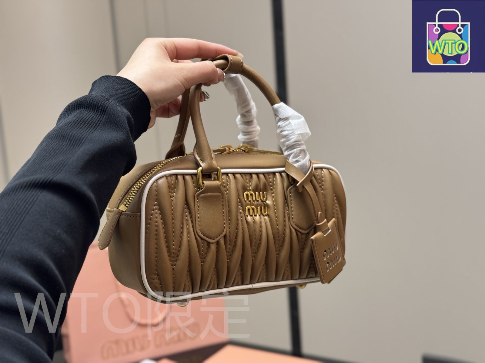 今日特価】Miu Miu Bowling Bag ミュウミュウ ボウリング バッグ-WTO