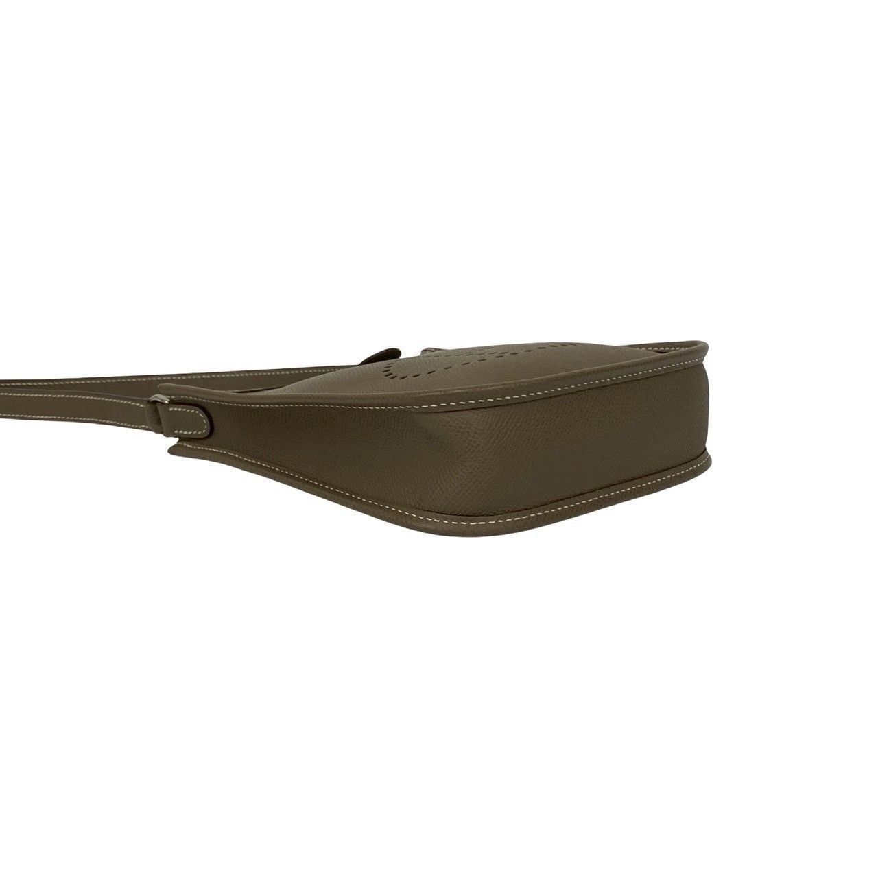 未使用保管品 袋付き □L 刻印 HERMES エルメス エヴリン TPM 16 アマゾーヌ ヴォーエプソン レザー ショルダーバッグ エトゥープ 13600 未使用保管品 袋付き □L 刻印 HERMES エルメス エヴリン TPM 16
