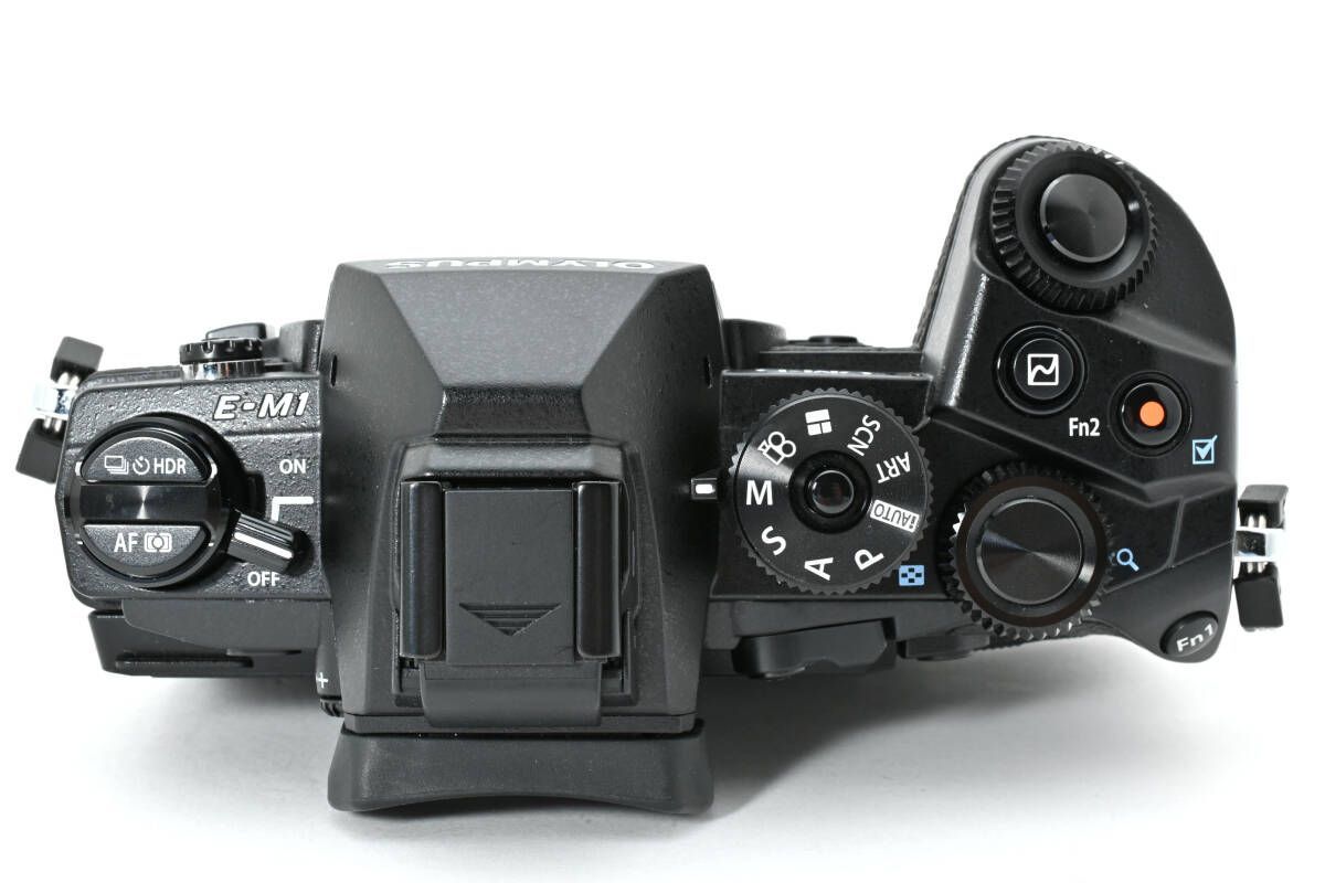 オリンパス OLYMPUS OM-D E-M1 ボディ＜ショット数8009枚＞ オリンパス OLYMPUS OM-D E-M1 ボディ＜ショット数8009枚＞ オリンパス