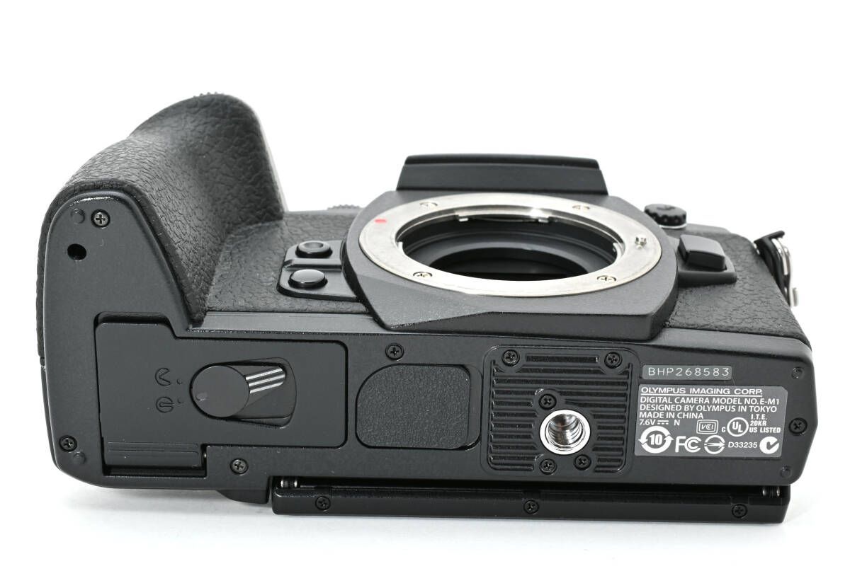 ☆極上品☆《ショット数1,769回 》OLYMPUS オリンパス OM-D E-M1
