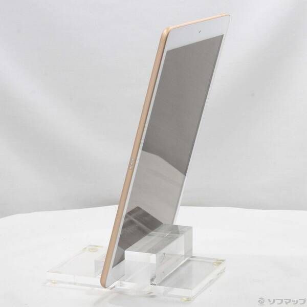 中古品〕 iPad 第8世代 32GB ゴールド MYLC2J／A Wi-Fi【344】 - メルカリ