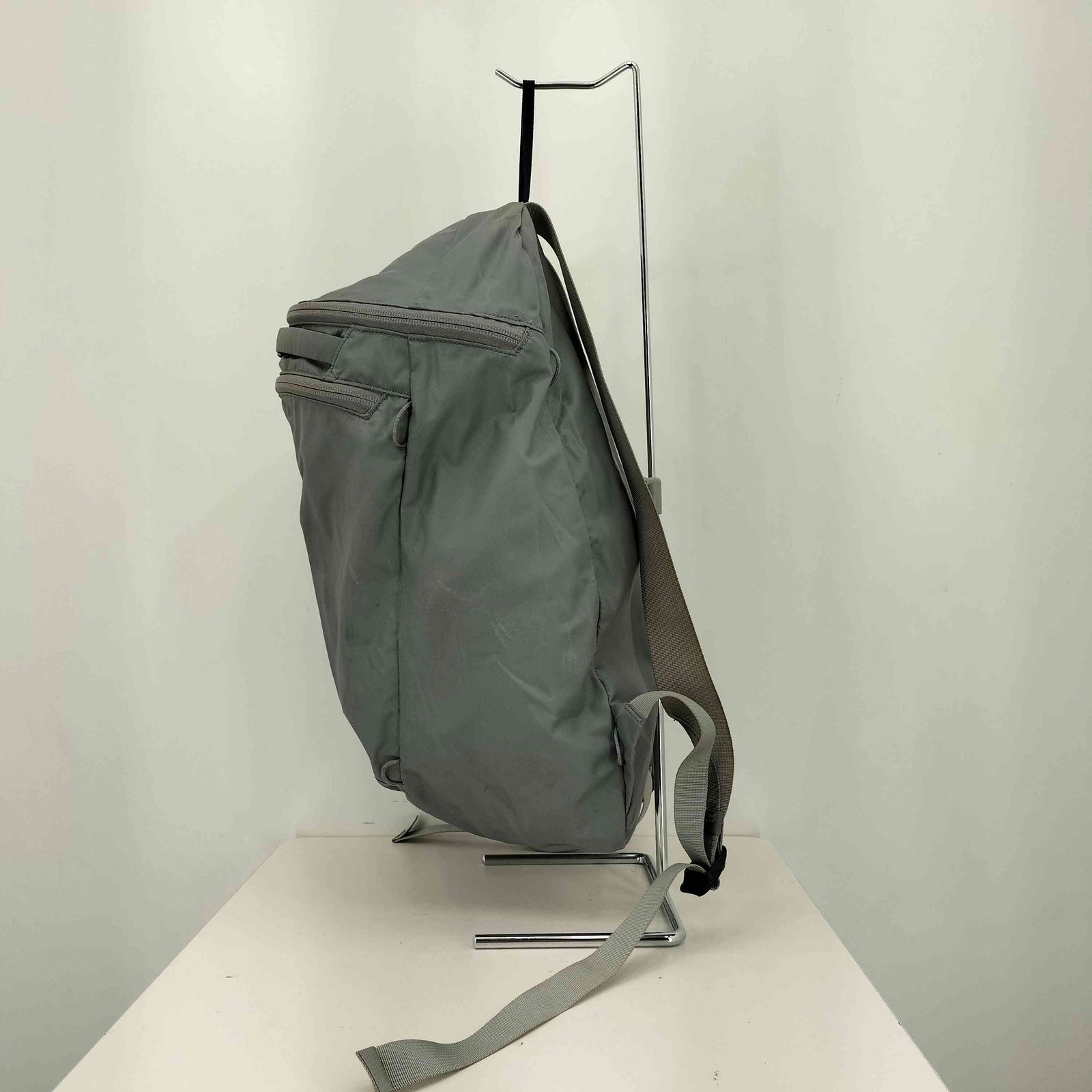 【超人気アイテム！！】ARC'TERYX INDEX 15 グレー バックパック 楽天市場】ARC'TERYX / インデックス 15 バックパック BEAMS MEN