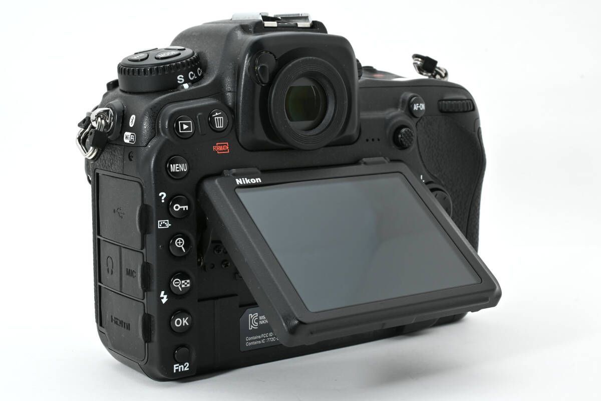 ☆極上品☆《ショット数15,073回 》ニコン Nikon D500 ボディ