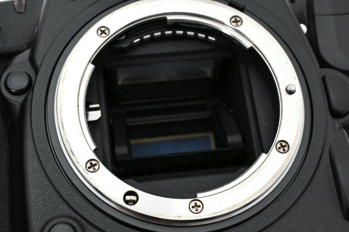 ☆極上品☆《ショット数15,073回 》ニコン Nikon D500 ボディ