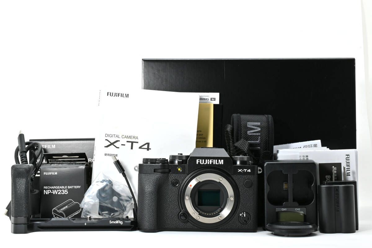 ☆極上品☆《ショット数7回 》富士フイルム FUJIFILM X-T4 ボディ